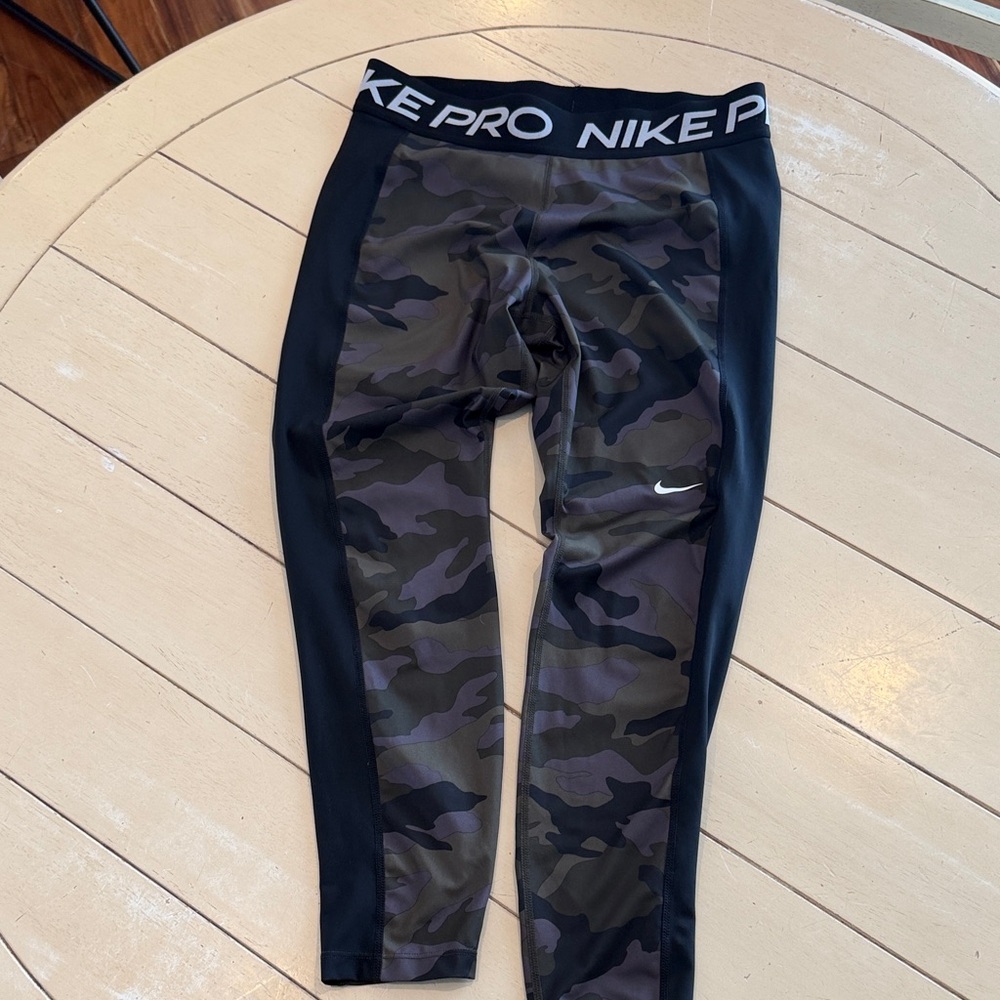 Nike Olive Green & Black Camo Leggings